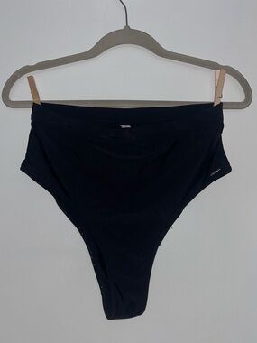 White fox boutique - Black High-Cut Bikini Bottom
